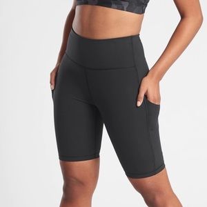 Athleta Ultimate Stash Pocket 9” biker shorts, large, excellent condition